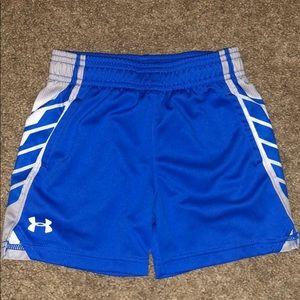 Toddler boy Under Armour activewear shorts